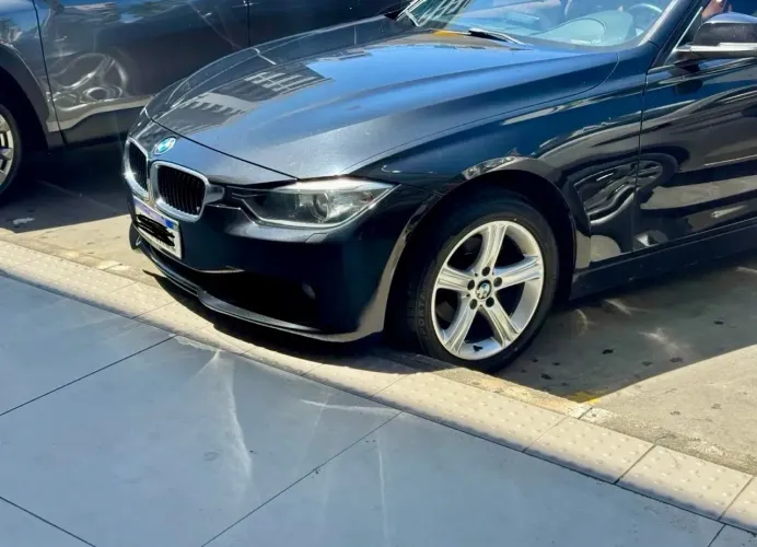 BMW 320I A Modern/sport TB 2.0/a.flex 16V 4P 2013