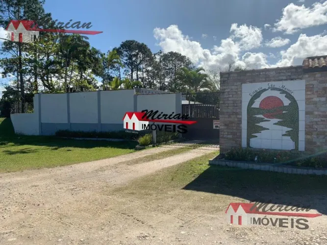 Imperdível oportunidade: Casa à venda em Peruíbe-SP, Estância São Marcos, com 3 quartos, 1