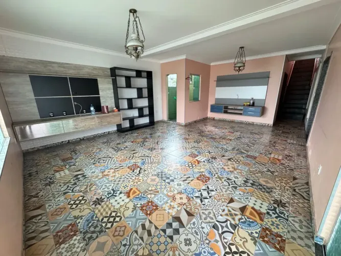 Vendo ou Alugo para fins comerciais casa 4 quartos (3 suítes) Cidade Nova - Ananindeua - P