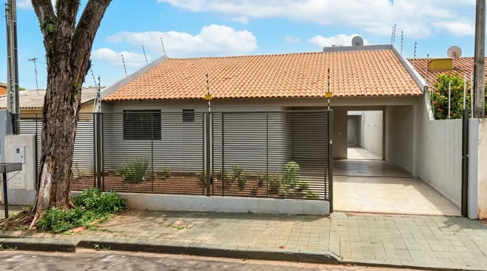 Casa com 3 Quartos, 100 m² - Conjunto Residencial Cidade Alta, Maringá/PR