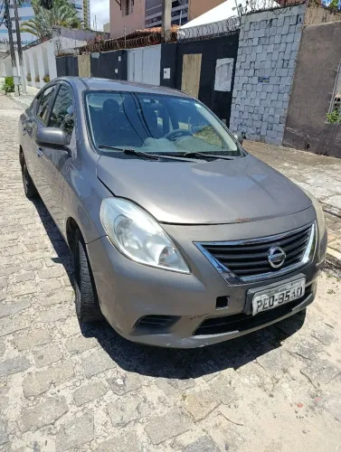 Nissan Versa SV 1.6 16V Flex Fuel 4P Mec. 2012