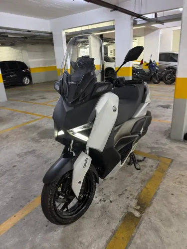Xmax 2025 250CC com CarPlay e Banco Conforte 