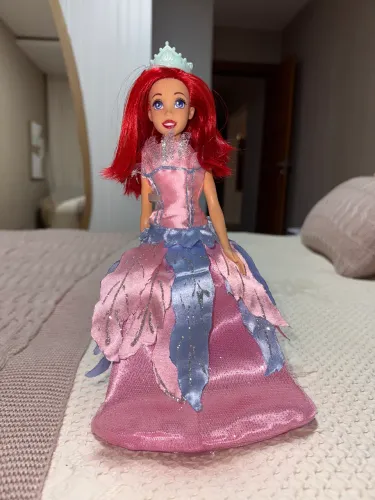 Vendo Ariel com vestido inspiração Odette Lago dos Cisnes