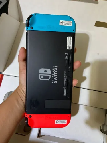 Nintendo Switch V2