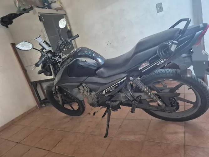  Vendo Factor 150Cc, em ótimo estado de conservação 