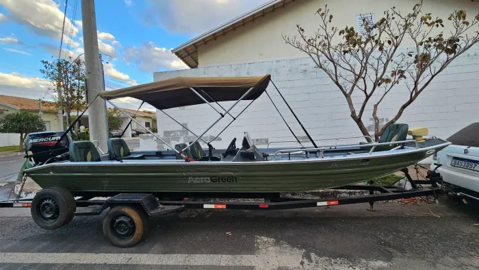 Barco calaça completo e pronto para uso
