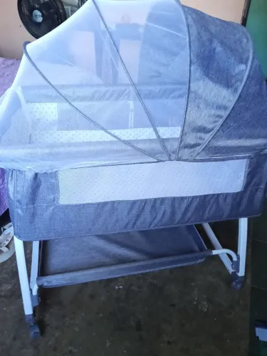 Vende-se berço portátil 