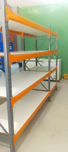 Prateleiras para mercadinho