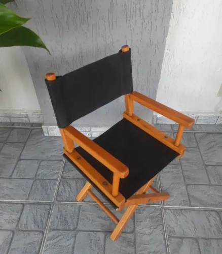 Cadeira diretor antiga em madeira de lei maciça infantil ou para decoração