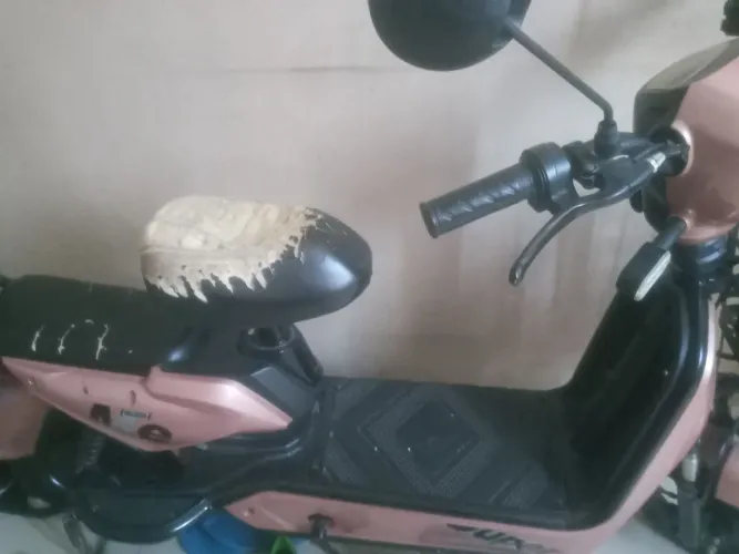 Vendo Moto Elétrica com defeito
