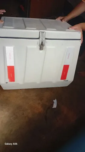 Baú 120L + suporte