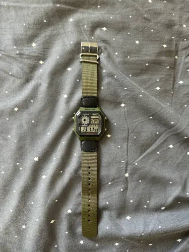 Relógio Casio AE-1200 Verde Militar