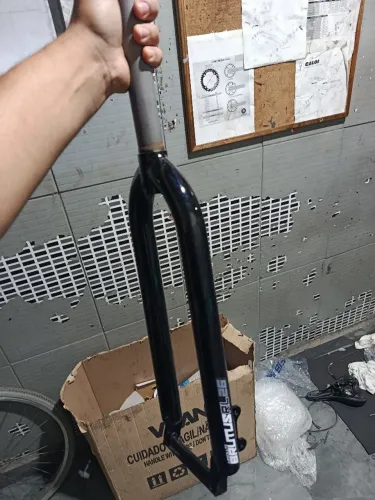 Garfo Absolute Brutus aro 26