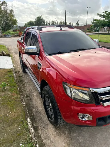 Ford Ranger XLS 2.5 16V 4X2 CD Flex 2014