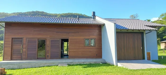 Casa (Padrão), com 3 quartos e 1 banheiros à Venda, 90 m² em Siderópolis/SC