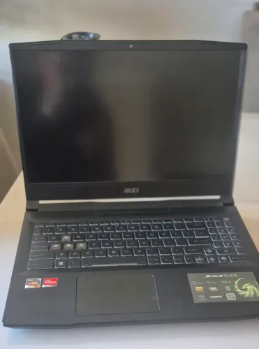 Notebook Gamer MSI Bravo 15 B7E