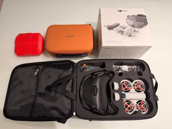 DJI Neo Motion Fly More