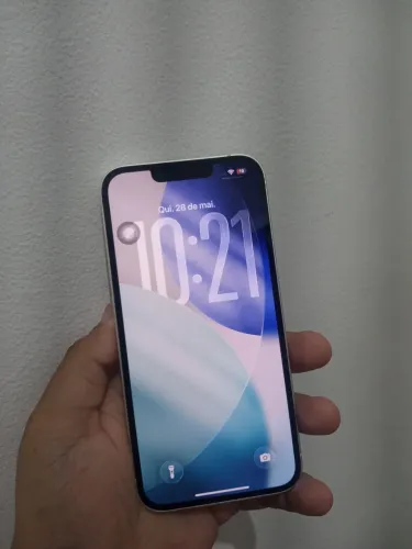 iPhone 13