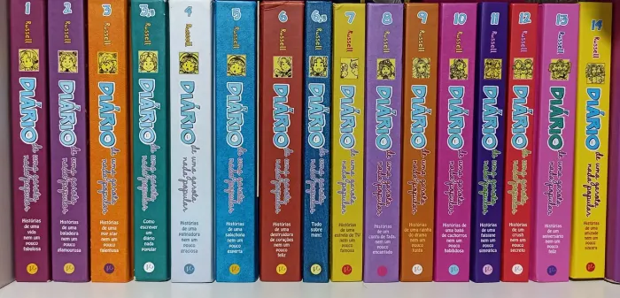 Coleção de livros diário de uma garota nada popular