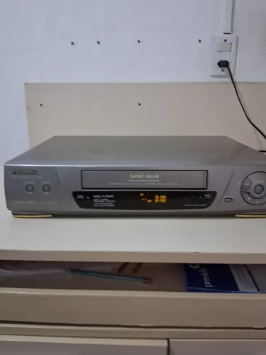 Vídeo cassete, Panasonic 4 cabeça