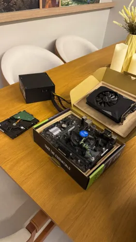 Kit upgrade - GTX 1650 super; i5 9400F; Placa Mãe H310M
