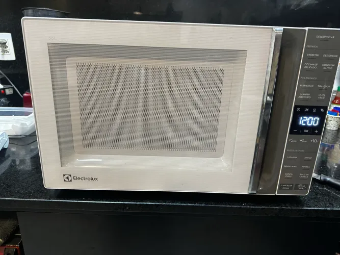 Microondas eletrolux 27lts