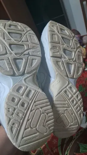 Tenis FILA numero 38