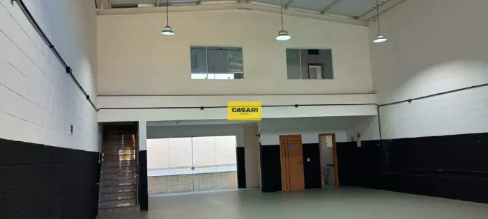 Galpão Comercial para Aluguel no Centro de São Bernardo do Campo