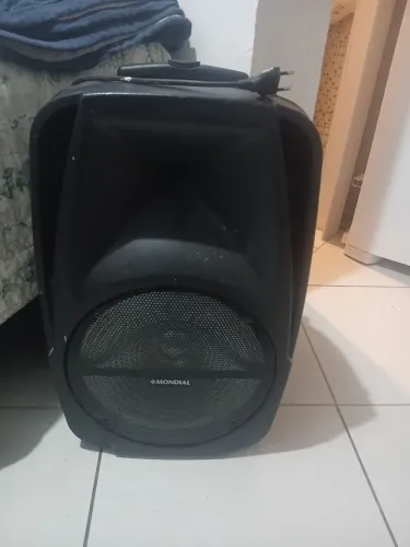 Vende-se caixa de som