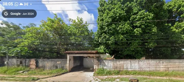 Terreno em Avenida