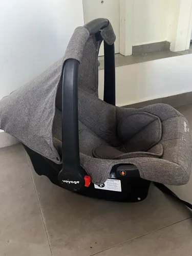 Bebê conforto voyage