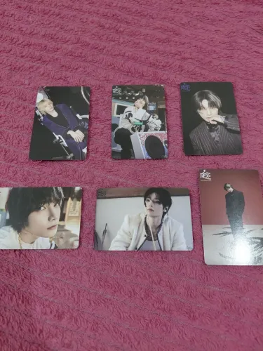 6 cards IN stray kids