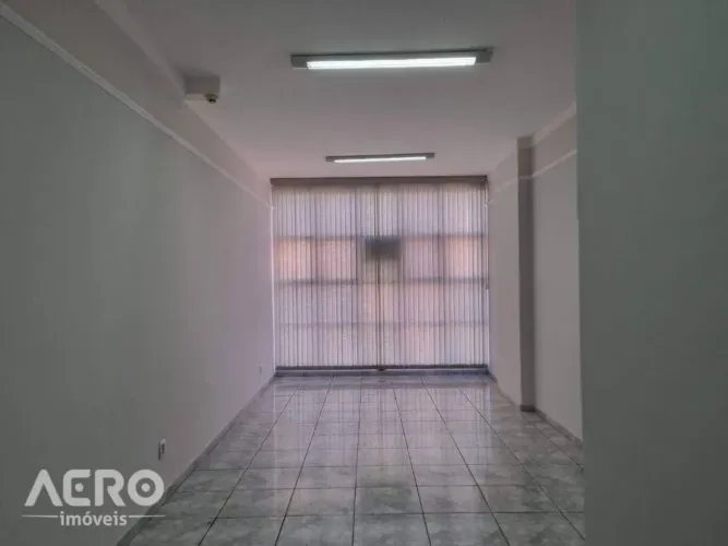 Sala no Ed. Comercial
