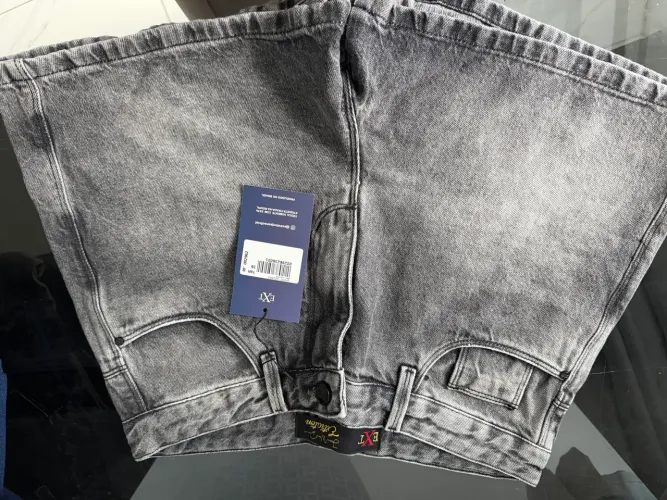 Short jeans TAM 36 NOVO