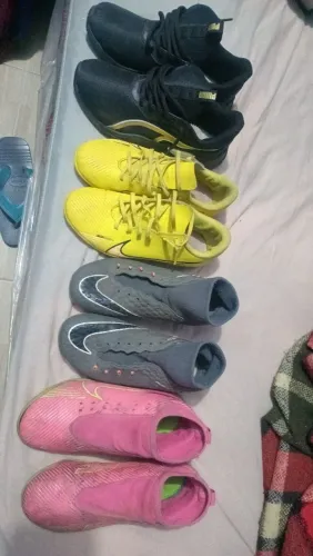 Tênis e chuteiras todos originais
