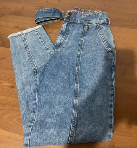 CALÇA JEANS MOM TAM 38 MARCA COCA COLA