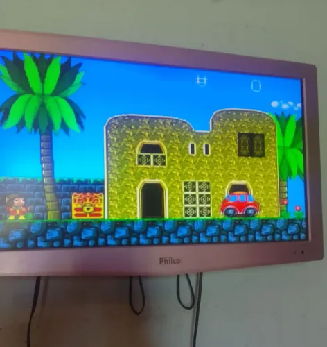 Mega drive,com 100 jogos. 