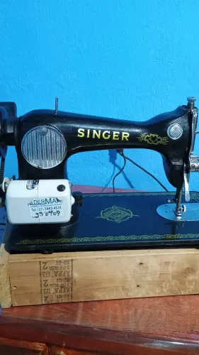 Máquina de costura Singer!!!!