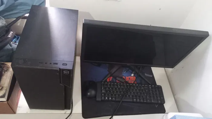 Computador Completo CPU/ Tela/ Mouse e Teclado