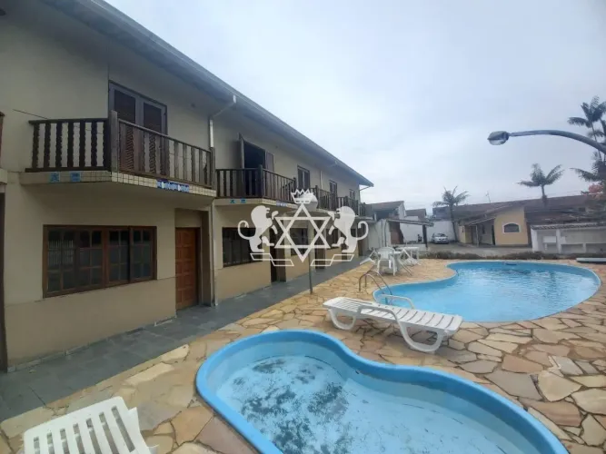 Sobrado com 6 quartos e piscina à venda, 1.100 m² - Pontal de Santa Marina, Caraguatatuba