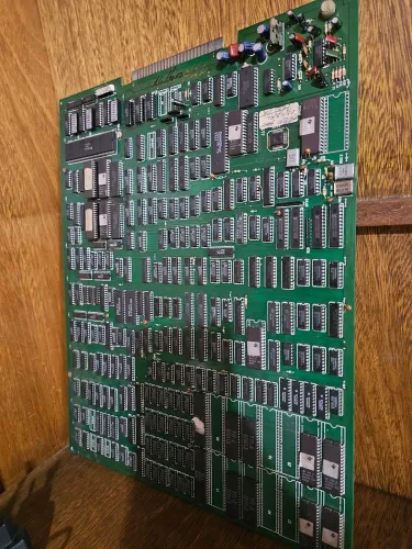 Placa Jamm Street Fighter rodoviária no estado.