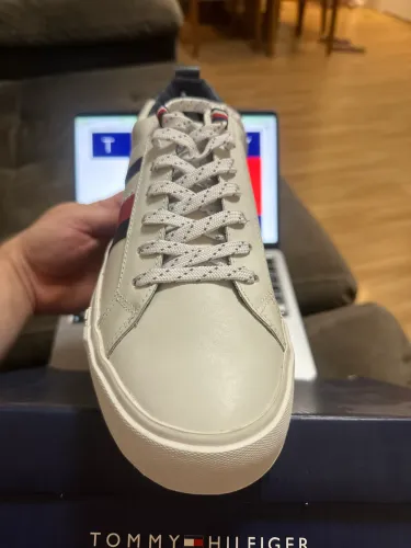 Tenis Tommy Hilfiger - Edição bandeira Nova York - Novo na caixa!