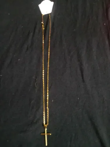 Cordão masculino com pingente de cruz dourado*novo*!