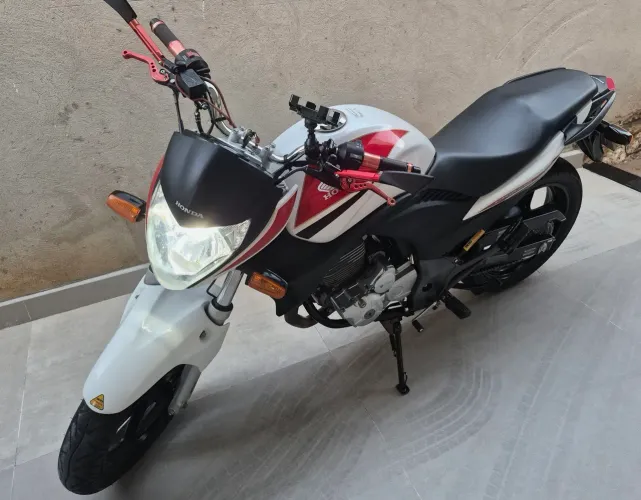 Cb300r edição limitada cores especiais