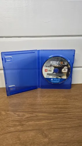 RESIDENT EVIL BIOHAZARD - GOLD EDITION PS4