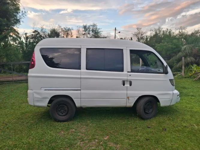 Hafei Towner Passageiro 1.0 8V 48cv 7L 5P 2010