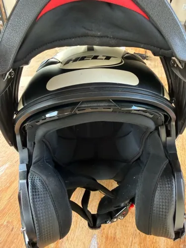 Capacete Helts