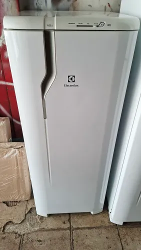 Geladeira Electrolux frost free 