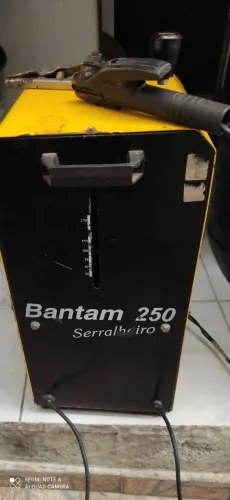 Maquina de Solda Batam 250 serralheiro profissional c refrigeração em perfeito estado 100%