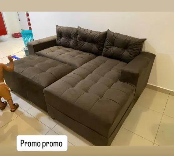 Marrom. Espuma extra sofá